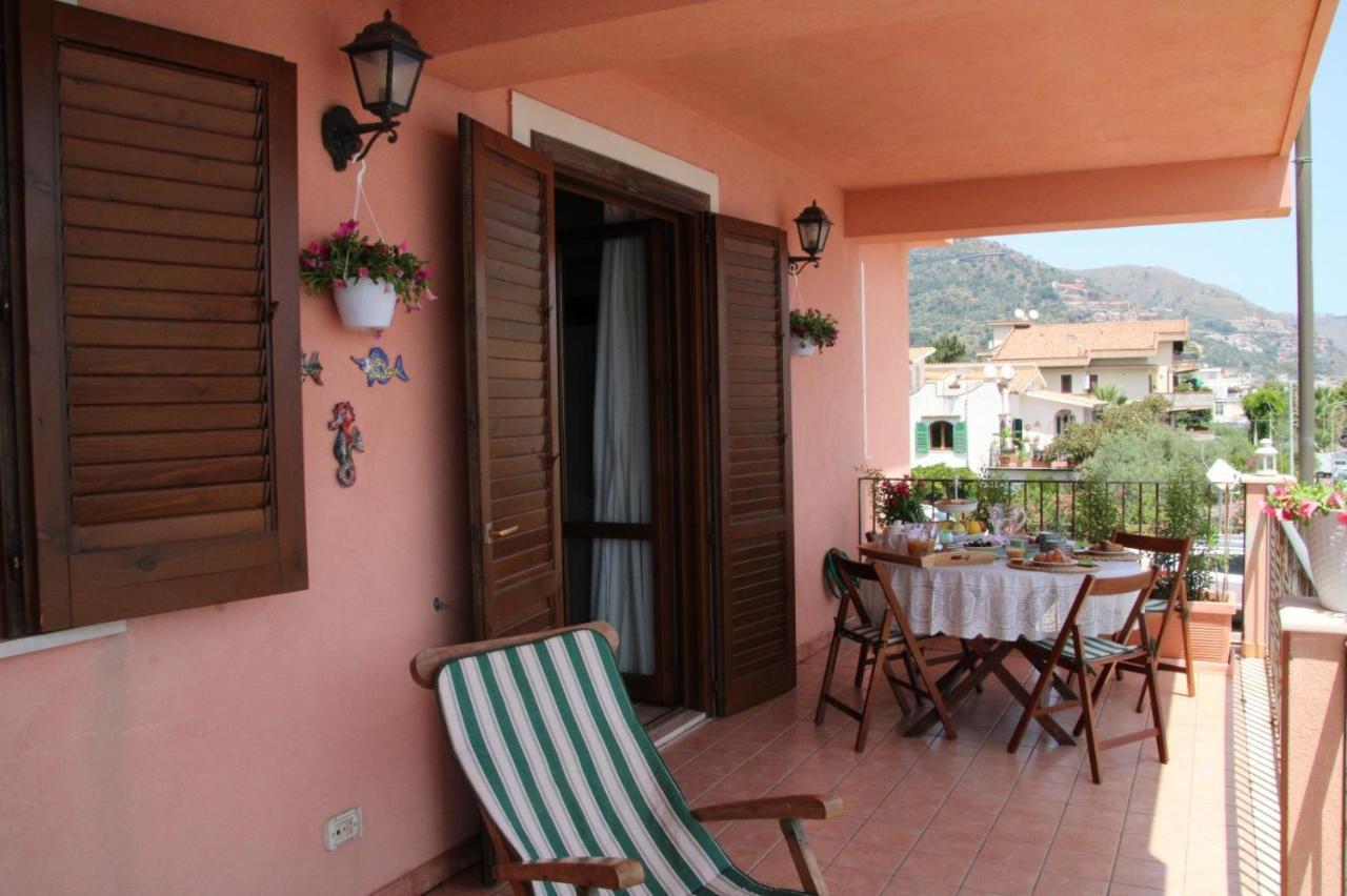 Poseidone Sea Apartment Taormina Mazzeo Exterior photo